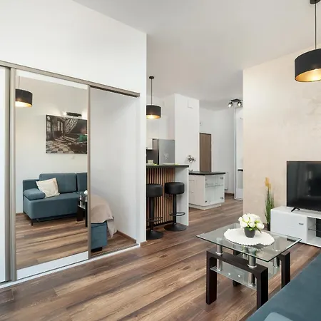 Apartmán Nowoczesne Z Parkingiem & Balkonem By Renters