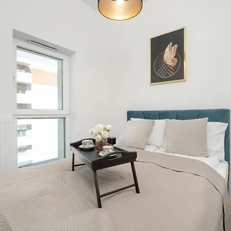 Apartmán Nowoczesne Z Parkingiem & Balkonem By Renters *