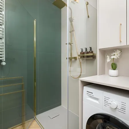 Nowoczesne Z Parkingiem & Balkonem By Renters Apartmán