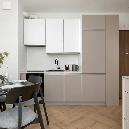 Nowoczesne Z Parkingiem & Balkonem By Renters *