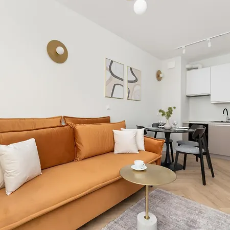 Nowoczesne Z Parkingiem & Balkonem By Renters Apartmán