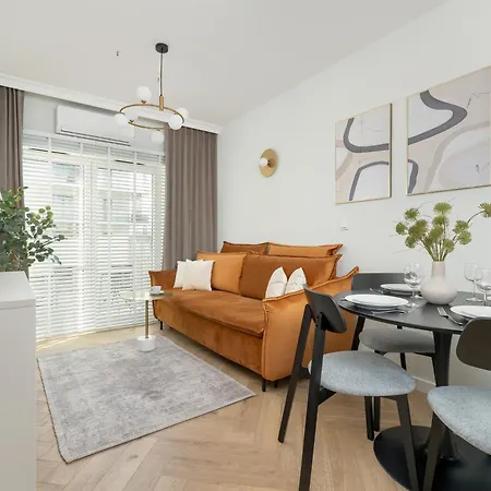 Nowoczesne Z Parkingiem & Balkonem By Renters Appartement *