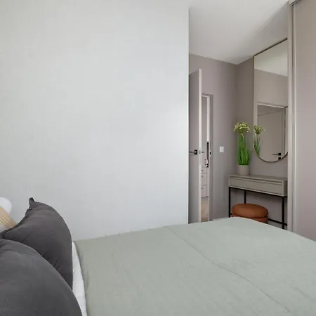 Nowoczesne Z Parkingiem & Balkonem By Renters