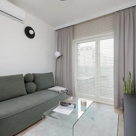 Apartmán Nowoczesne Z Parkingiem & Balkonem By Renters