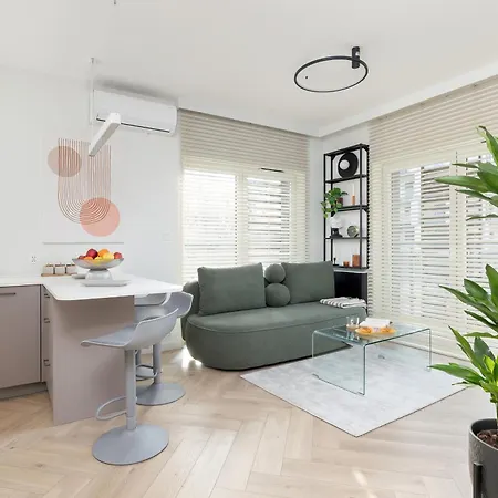 Nowoczesne Z Parkingiem & Balkonem By Renters Appartement Rzeszów