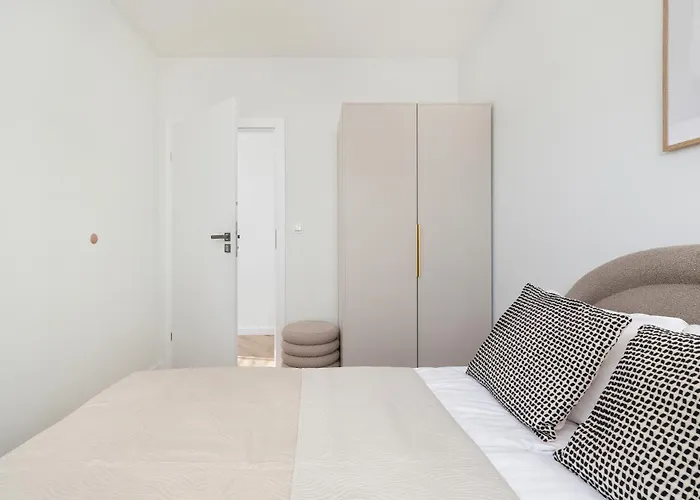 Nowoczesne Z Parkingiem & Balkonem By Renters Apartman